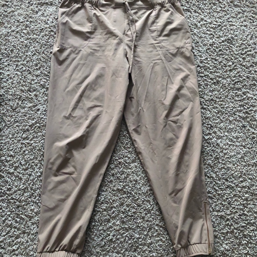 Albion Fit Khaki Jetsetters XXL